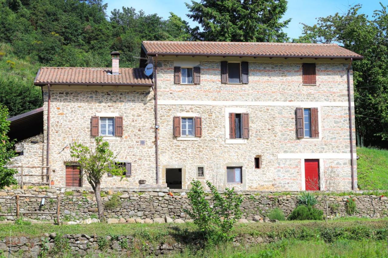 Agriturismo La Cascina Dei Chicchi Bagnone Екстериор снимка