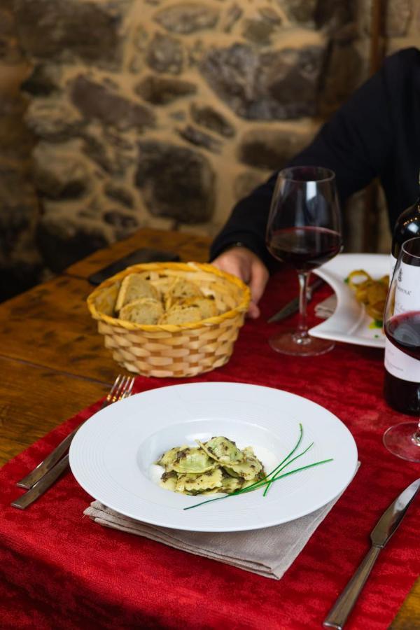 Agriturismo La Cascina Dei Chicchi Bagnone Екстериор снимка